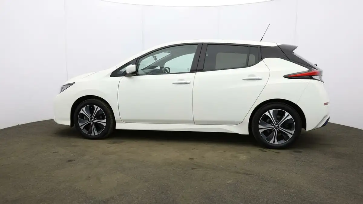 2021-nissan-leaf-e-n-connecta-big-60