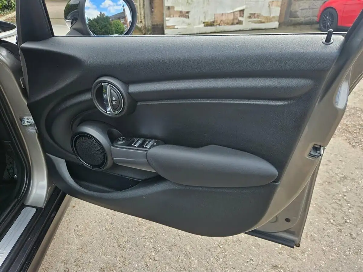 2018-mini-cooper-15-cooper-series-ii-ss-hatchback-5d-big-13