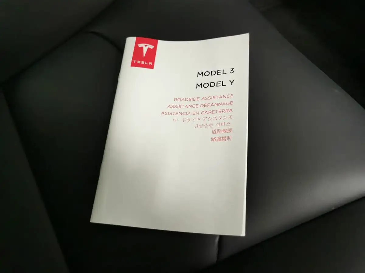 2022-tesla-model-3-e-long-range-big-32