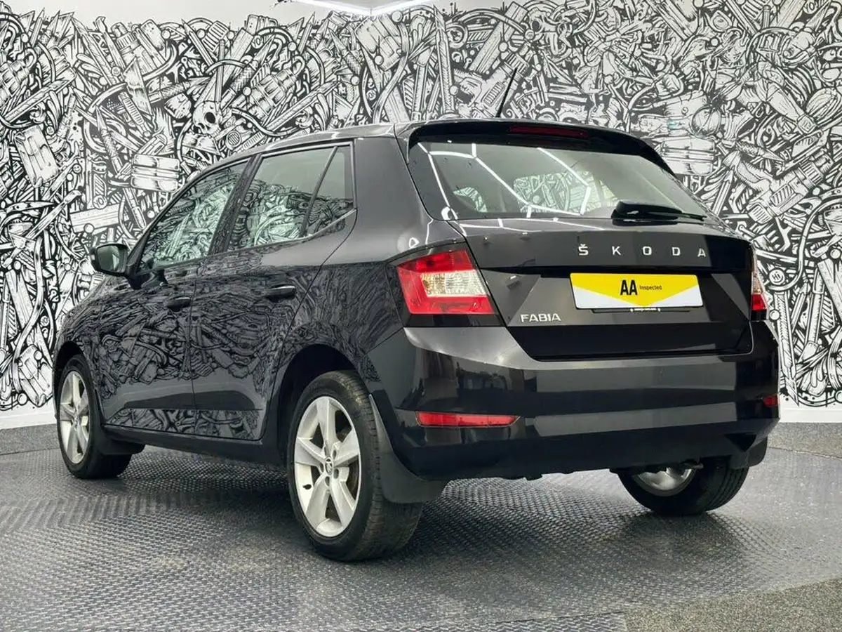 2020-skoda-fabia-10-tsi-se-l-95ps-hatchback-big-5