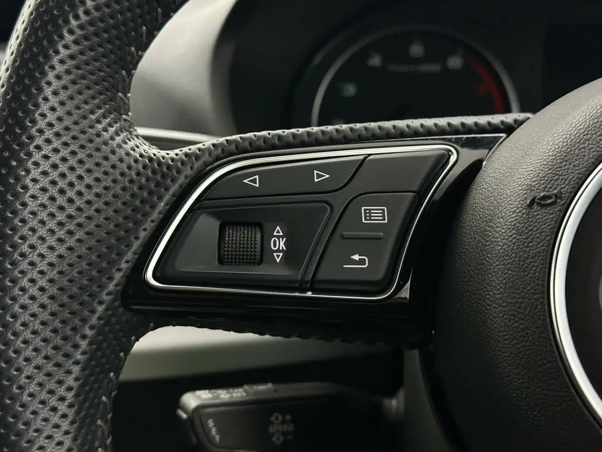 2019-audi-q2-10-30-tfsi-s-line-big-12