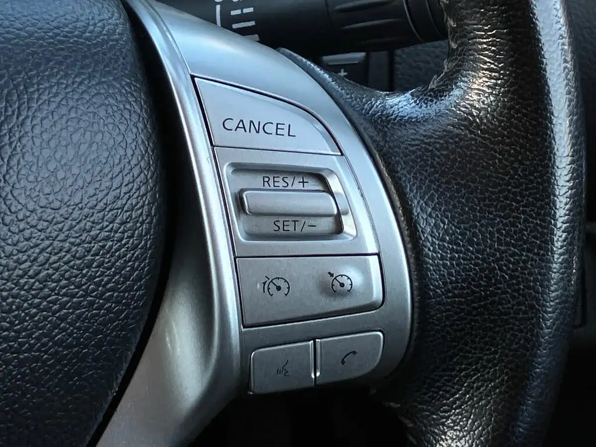 2020-nissan-navara-23dci-tt-tekna-8-navileather-big-38