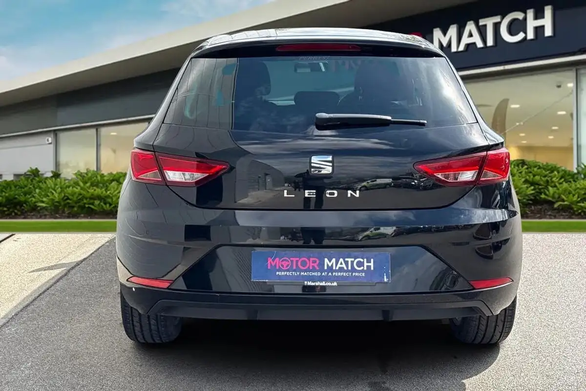 2019-seat-leon-16tdi-se-dynamic-ss-hatchback-big-3