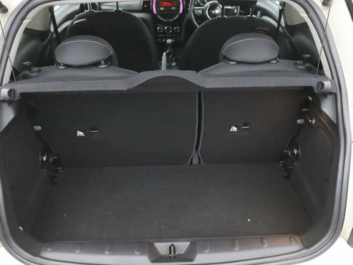 2015-mini-cooper-12-one-ss-3d-big-16