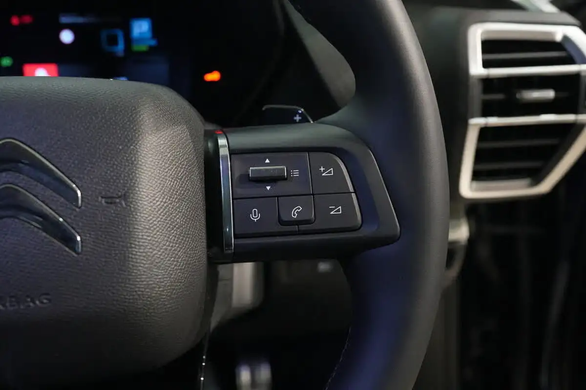 2024-citroen-c5-x-16-puretech-hypnos-big-35