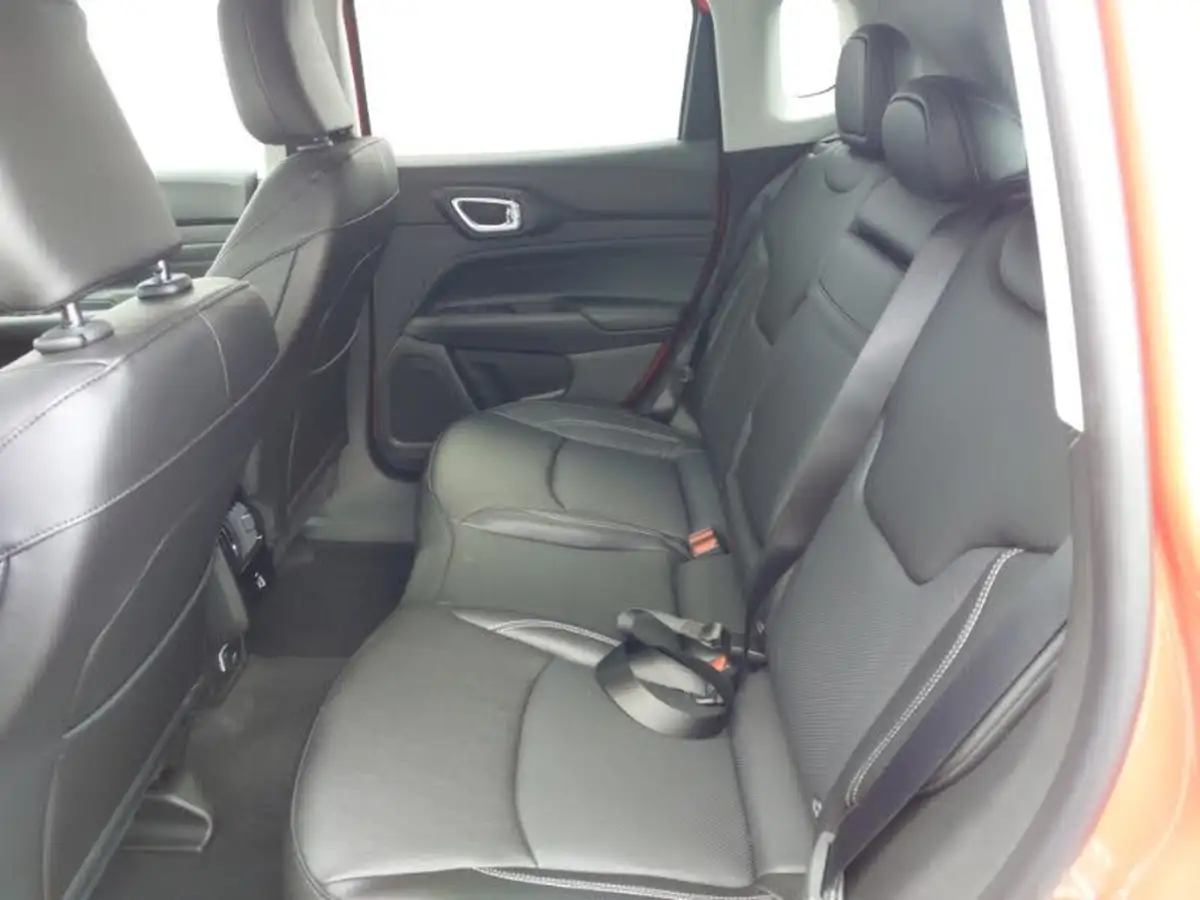 2024-jeep-compass-13-gse-s-big-5