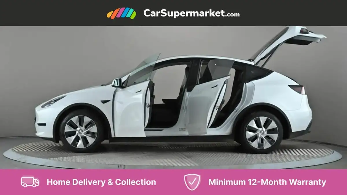 2022-tesla-model-y-e-long-range-big-8