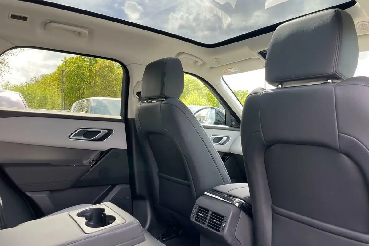 2024-land-rover-range-rover-velar-20-p400e-dynamic-se-big-26