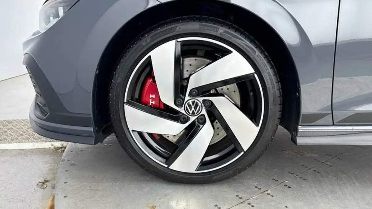 2021-volkswagen-golf-20-tsi-gti-clubsport-big-35