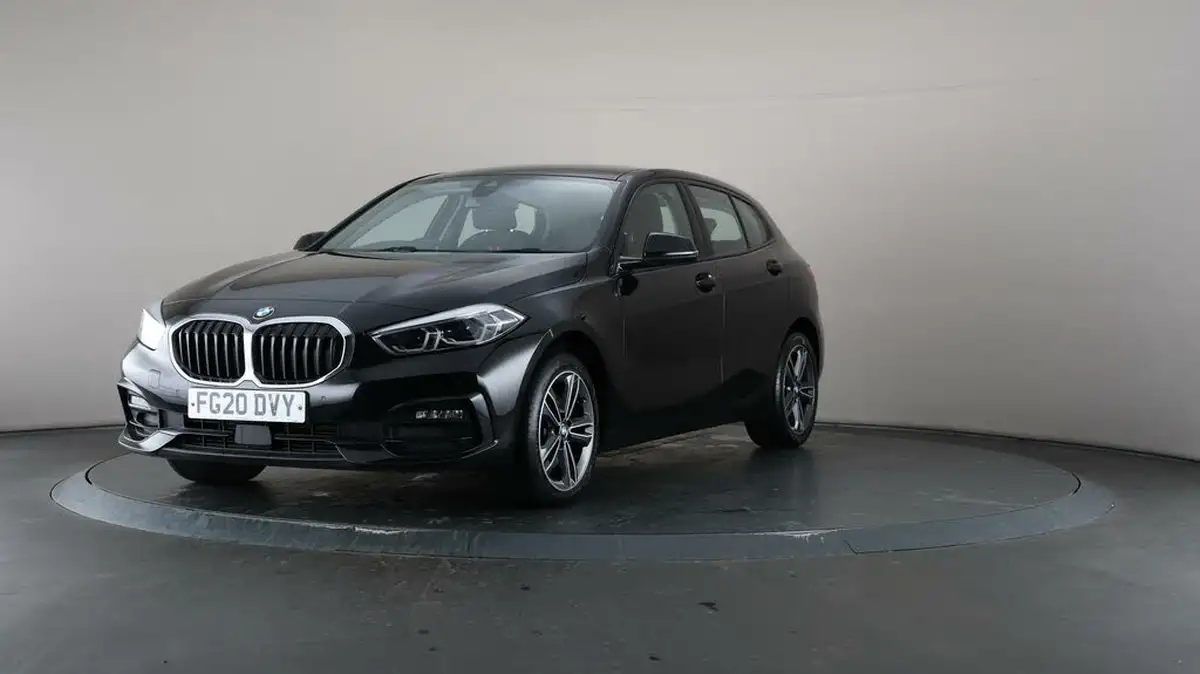 2020-bmw-1-series-15td-116d-sport-big-36