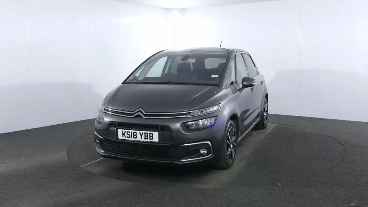 2018-citroen-c4-spacetourer-12-puretech-feel-big-2