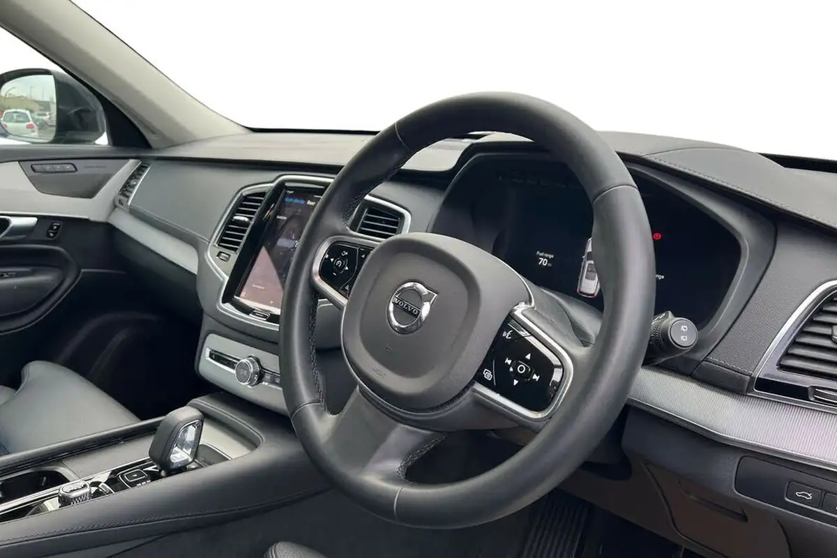 2024-volvo-xc90-20-t8-plus-big-9