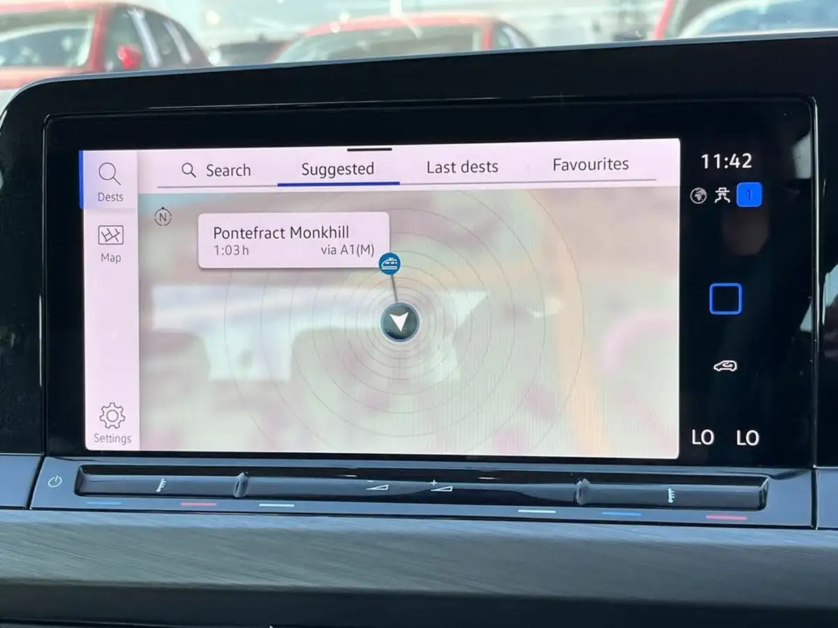 2021-volkswagen-golf-15-tsi-style-150ps-hatchback-big-10