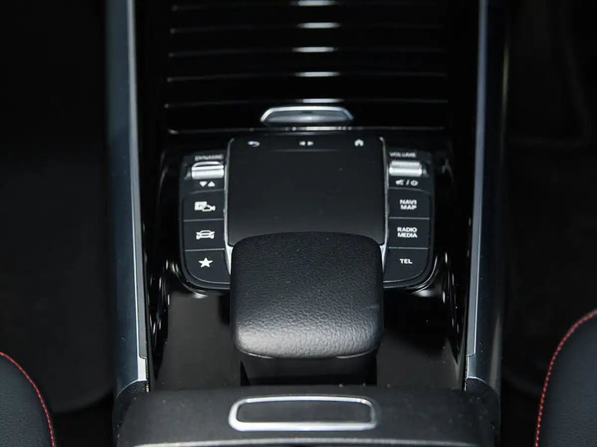 2022-mercedes-benz-eqa-e-eqa-250-amg-line-big-14