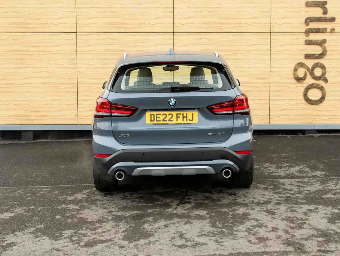 2022-bmw-x1-20-sdrive20i-xline-big-6