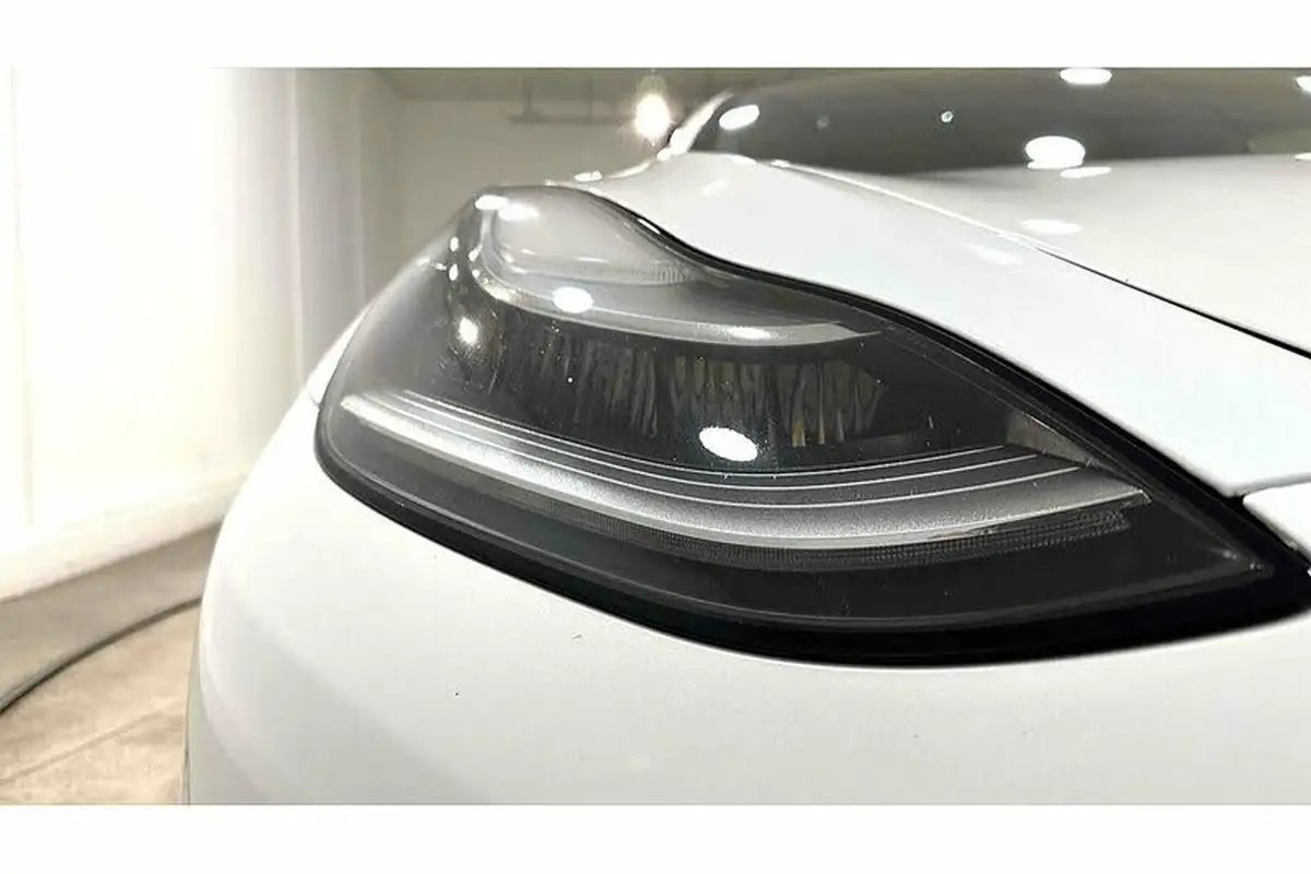2020-tesla-model-3-e-standard-plus-big-14