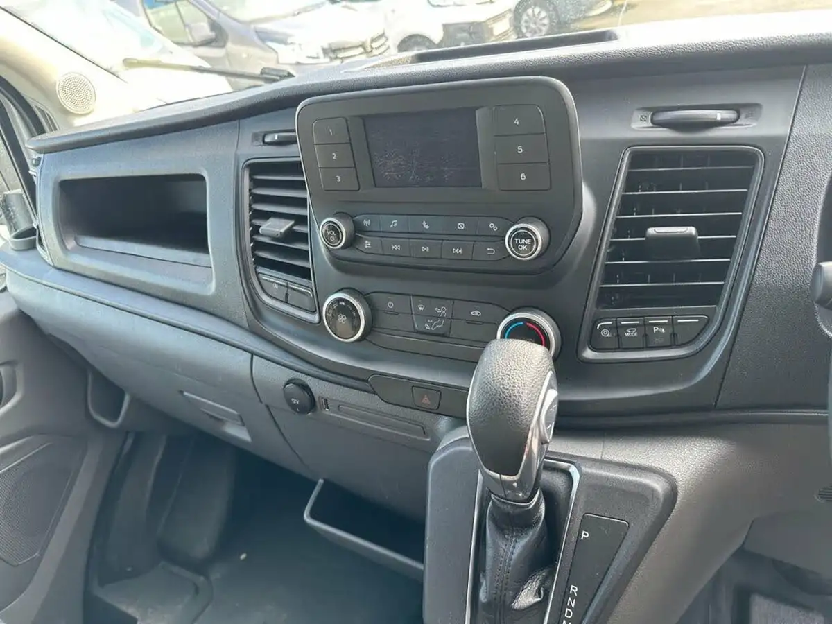 2022-ford-transit-big-12