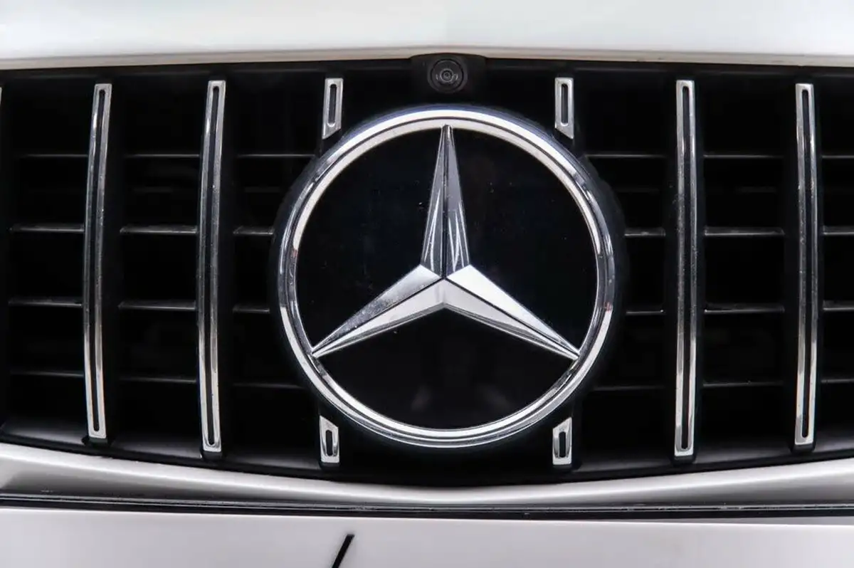 2019-mercedes-benz-c-class-40-c63-amg-s-premium-plus-saloon-4d-big-51
