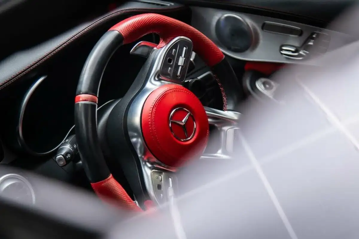 2019-mercedes-benz-c-class-40-c63-amg-s-premium-plus-saloon-4d-big-8