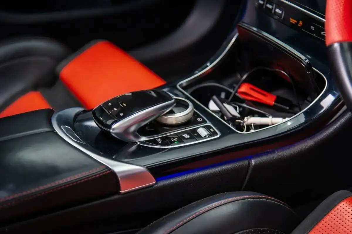 2019-mercedes-benz-c-class-40-c63-amg-s-premium-plus-saloon-4d-big-29