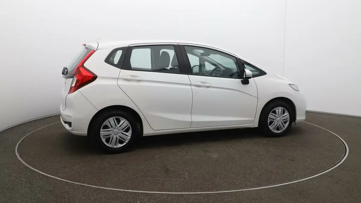 2020-honda-jazz-13-i-vtec-s-big-46