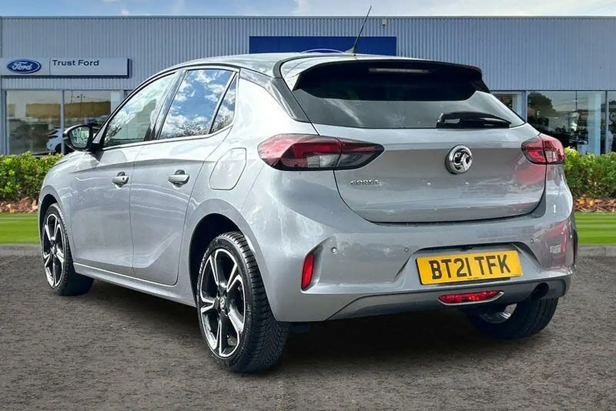 2021-vauxhall-corsa-12-turbo-elite-nav-premium-big-1