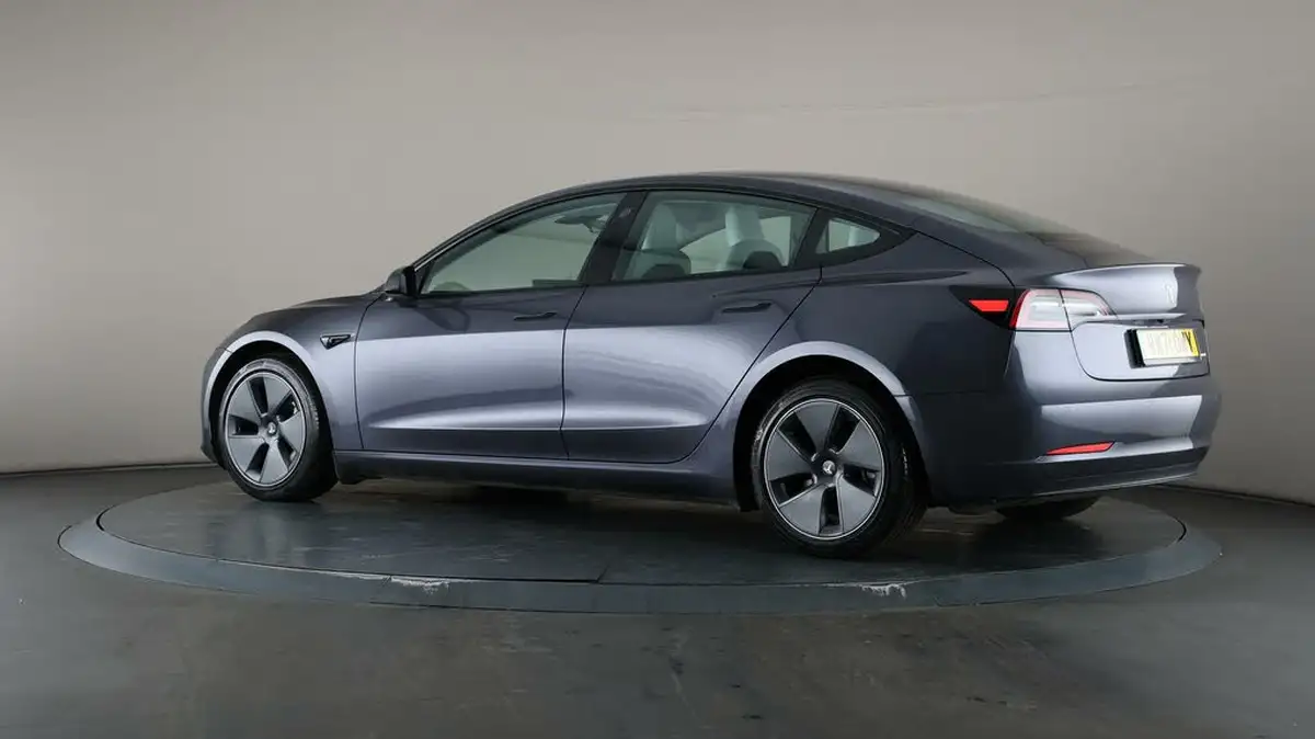 2021-tesla-model-3-e-long-range-awd-big-66
