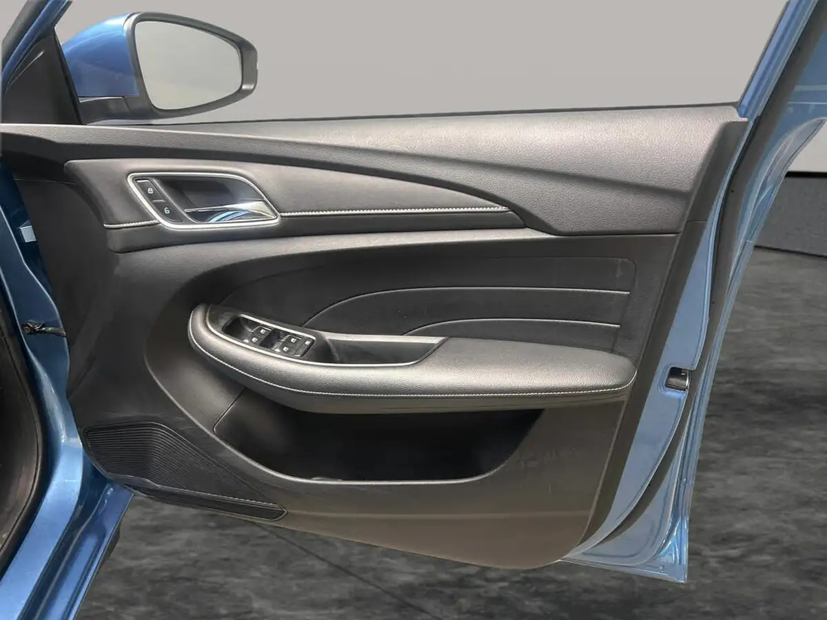 2022-mg-mg5-e-exclusive-ev-long-range-big-31