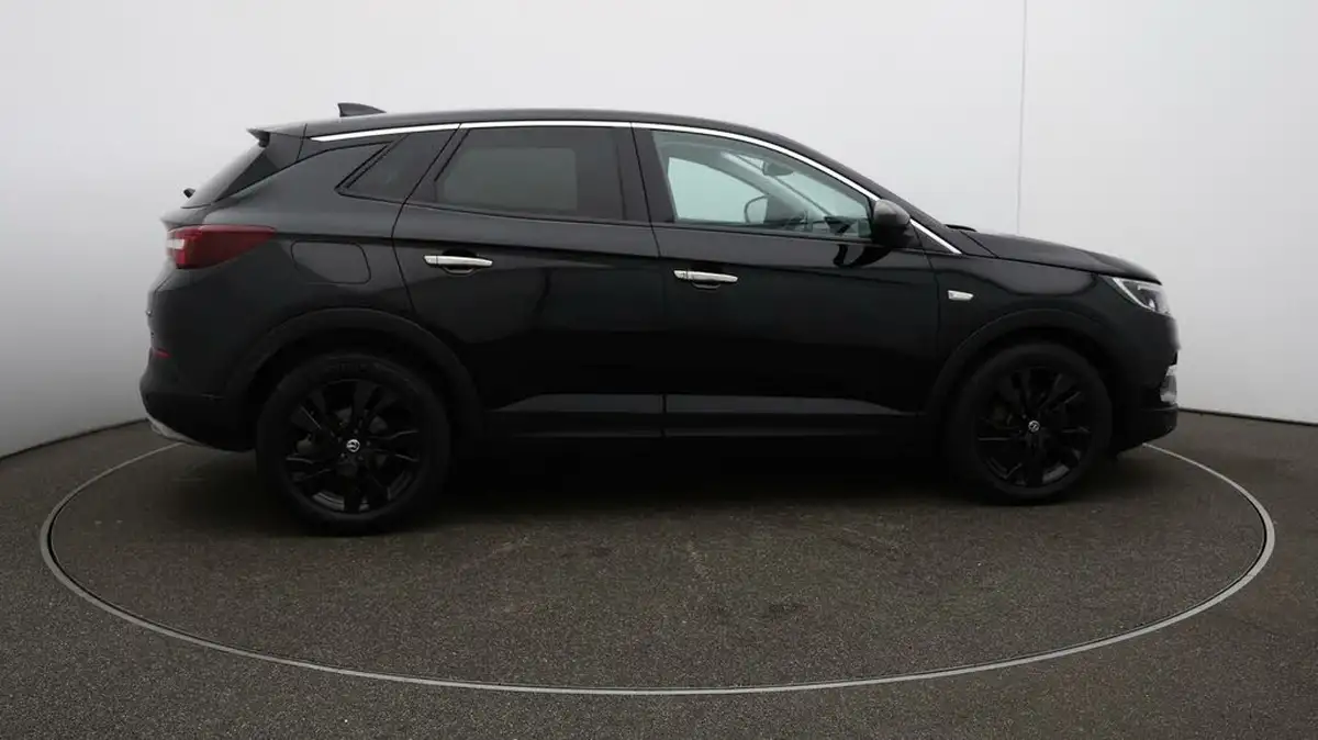 2020-vauxhall-grandland-x-12-sri-nav-big-42