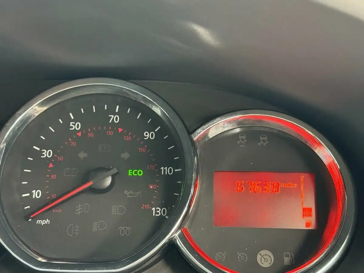 2015-dacia-sandero-stepway-09-ambiance-big-19