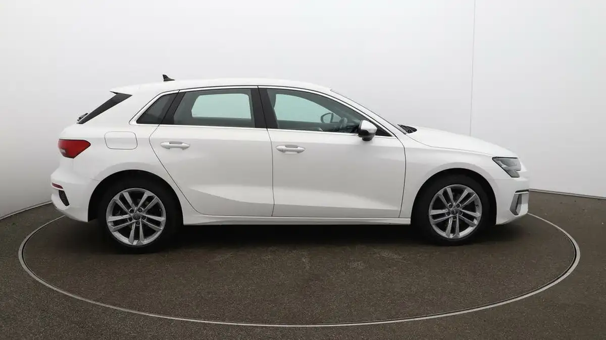 2020-audi-a3-20-35-tdi-sportback-5d-s-tronic-big-40
