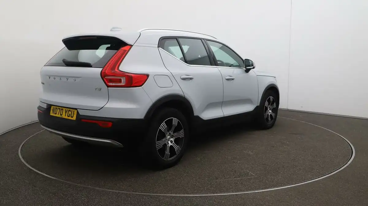 2021-volvo-xc40-15-t3-inscription-163bhp-big-45