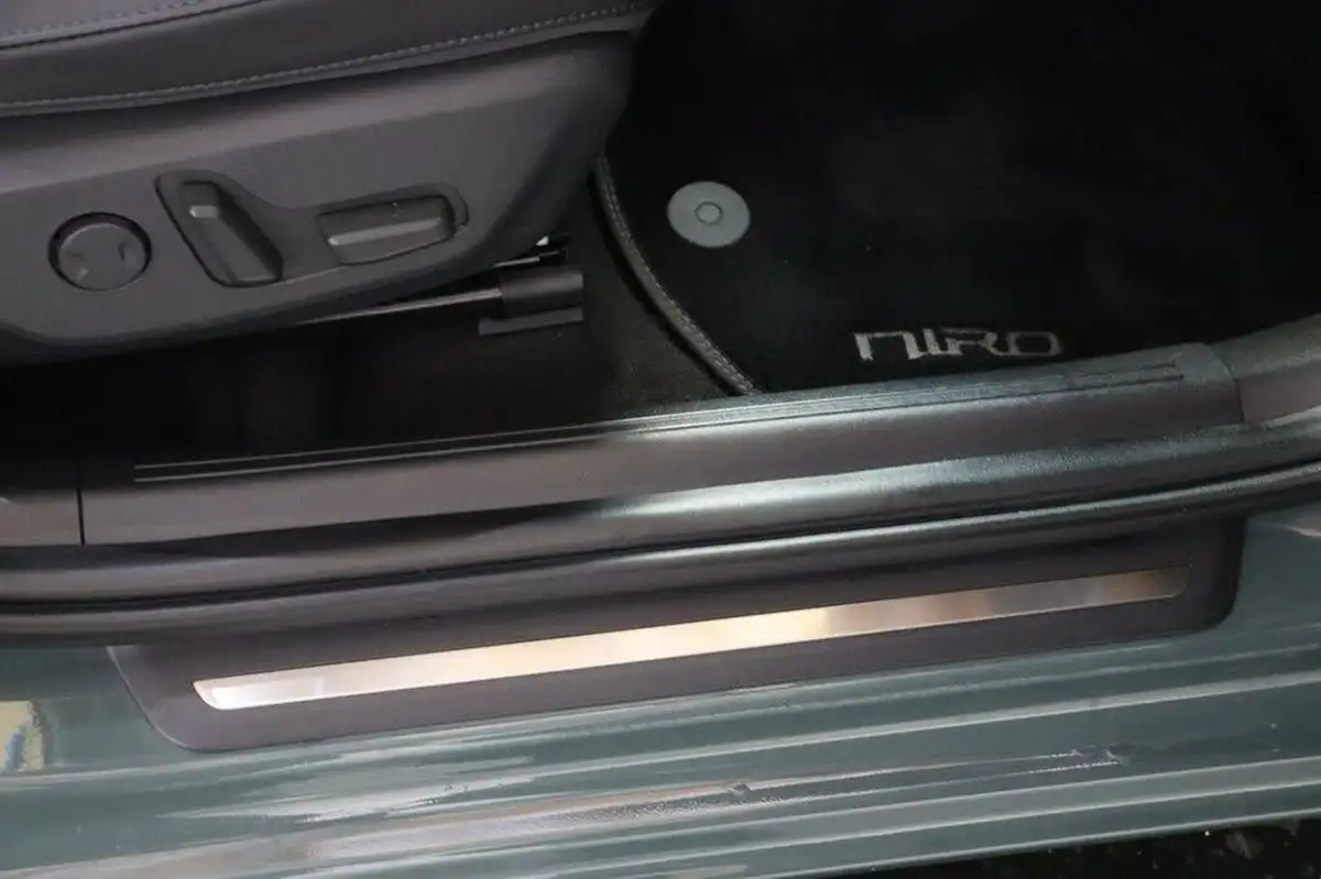 2022-kia-niro-ev-e-4-big-41