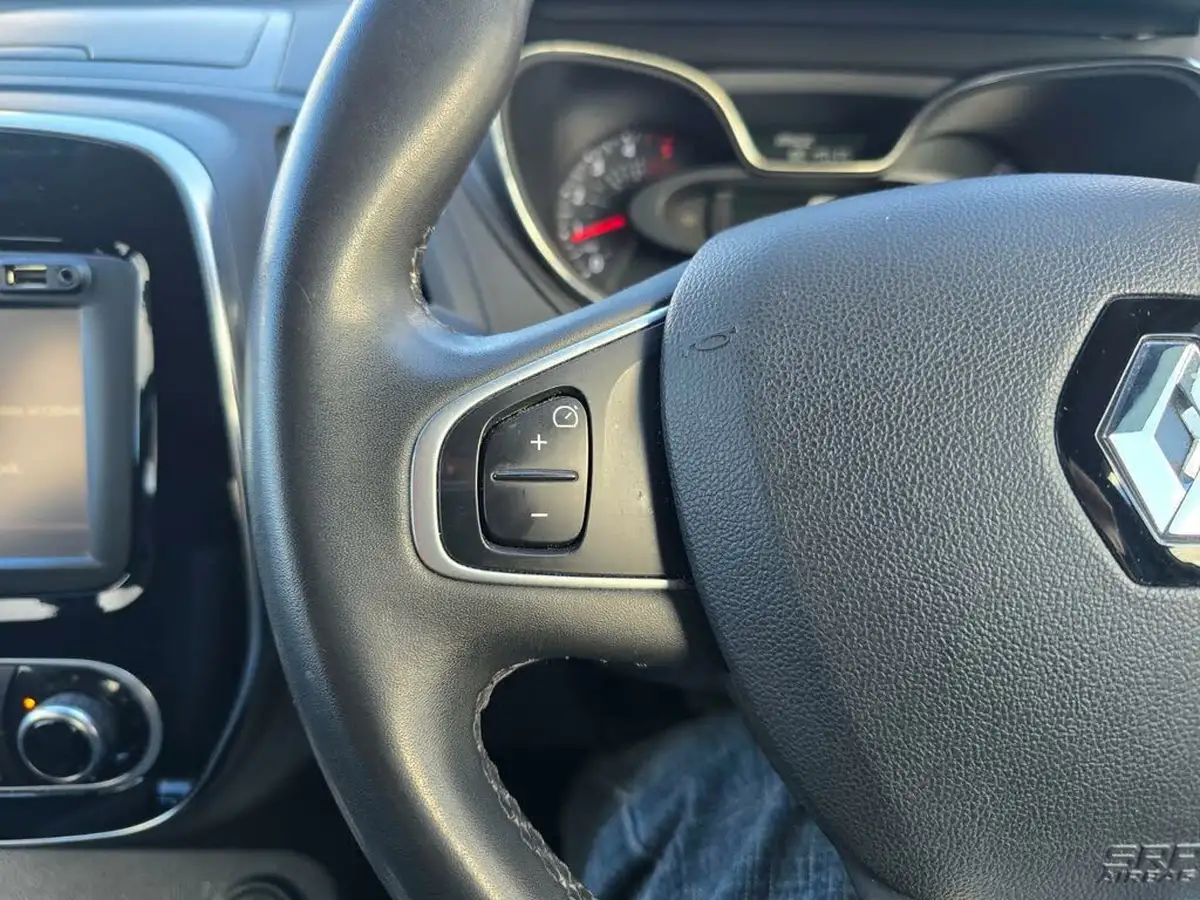 2017-renault-captur-15dci-dynamique-nav-90bhp-edc-auto-big-32
