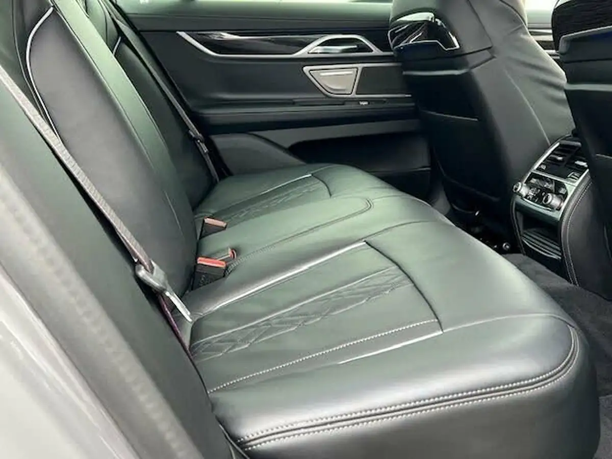 2021-bmw-7-series-30td-730d-m-sport-big-31