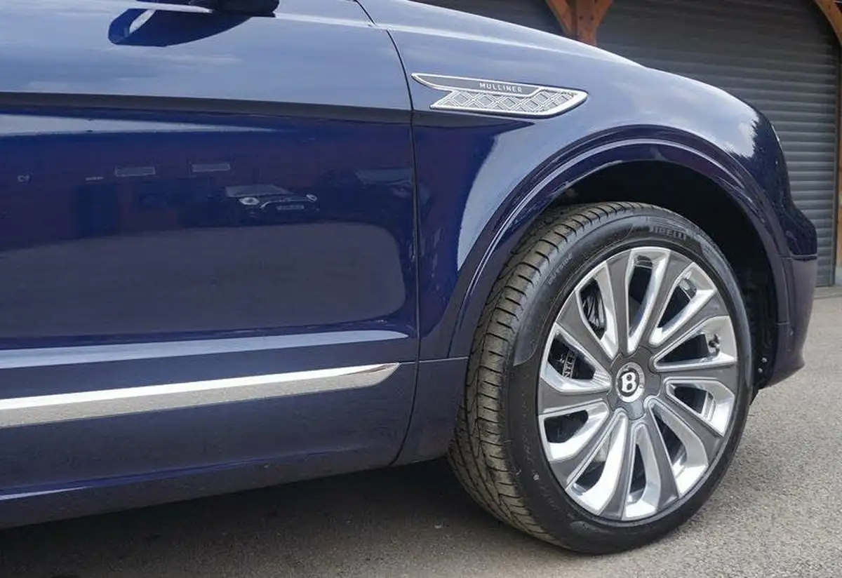 2024-bentley-bentayga-big-10