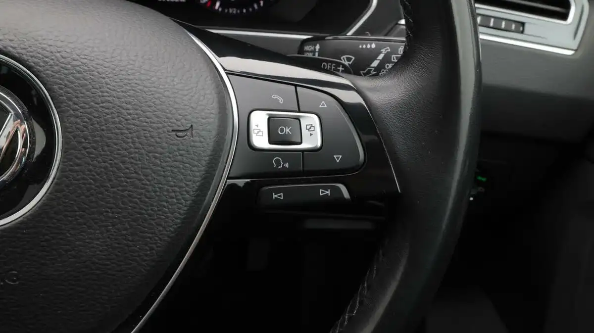 2017-volkswagen-tiguan-20tdi-sel-190ps-4motion-bmt-ss-dsg-big-27