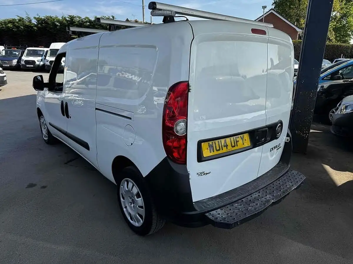 2014-fiat-doblo-cargo-16td-105eu-l1-panel-van-big-5