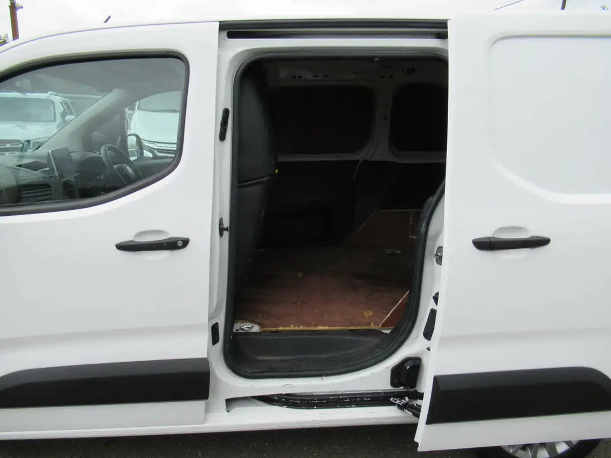 2020-citroen-berlingo-15bluehdi-650-enterprise-ss-big-4