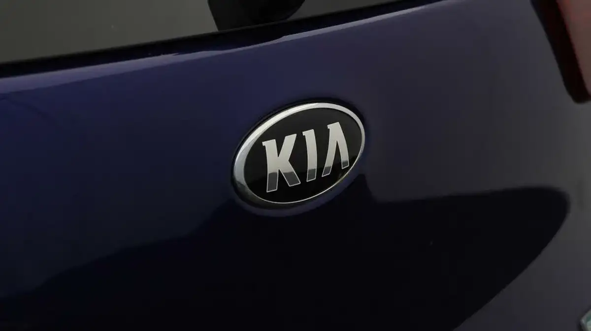 2021-kia-e-niro-ev-3-big-19
