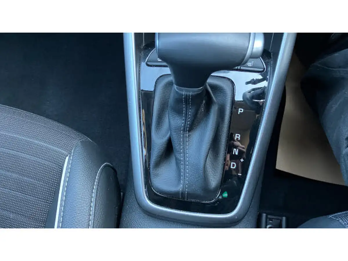 2024-kia-stonic-10-t-gdi-gt-line-s-98bhp-dct-big-28