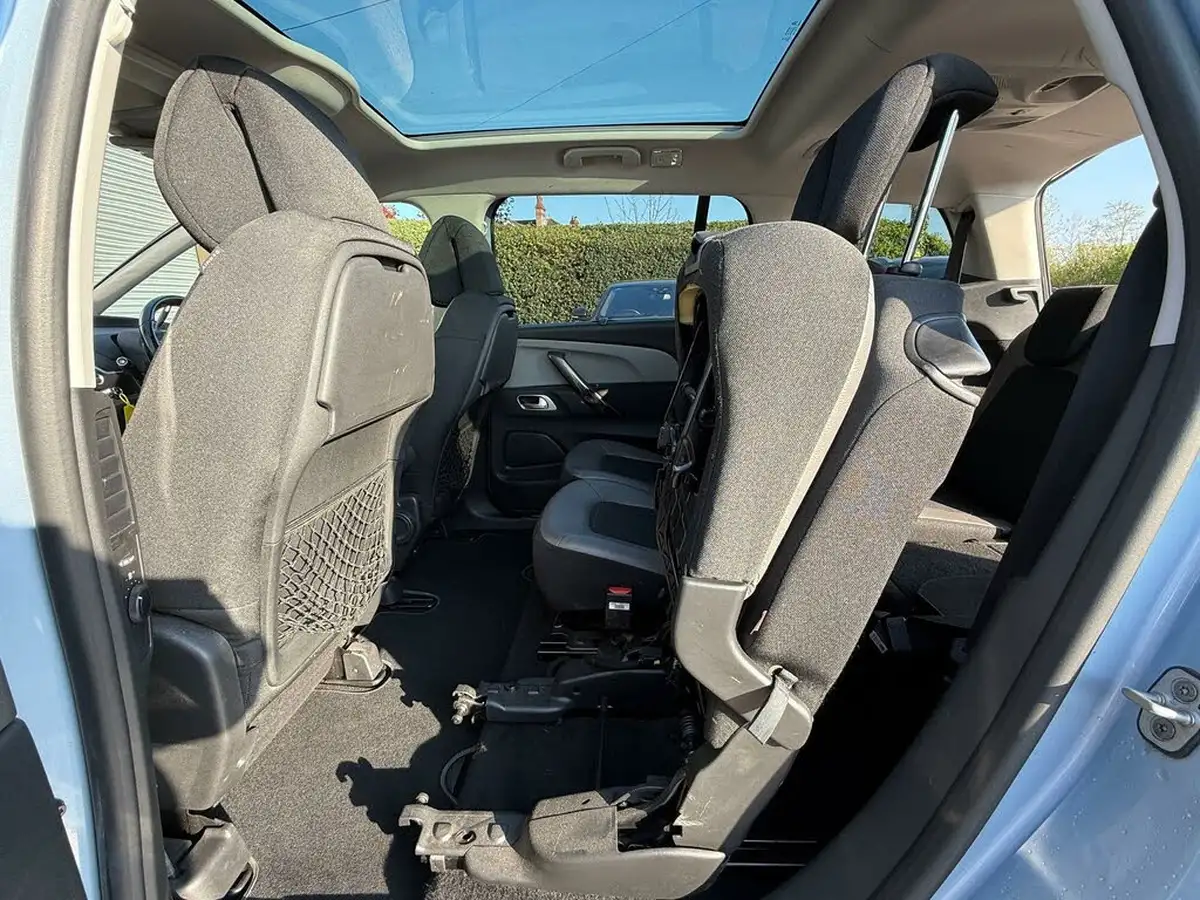 2015-citroen-grand-c4-picasso-16bluehdi-exclusive-eat6-big-55