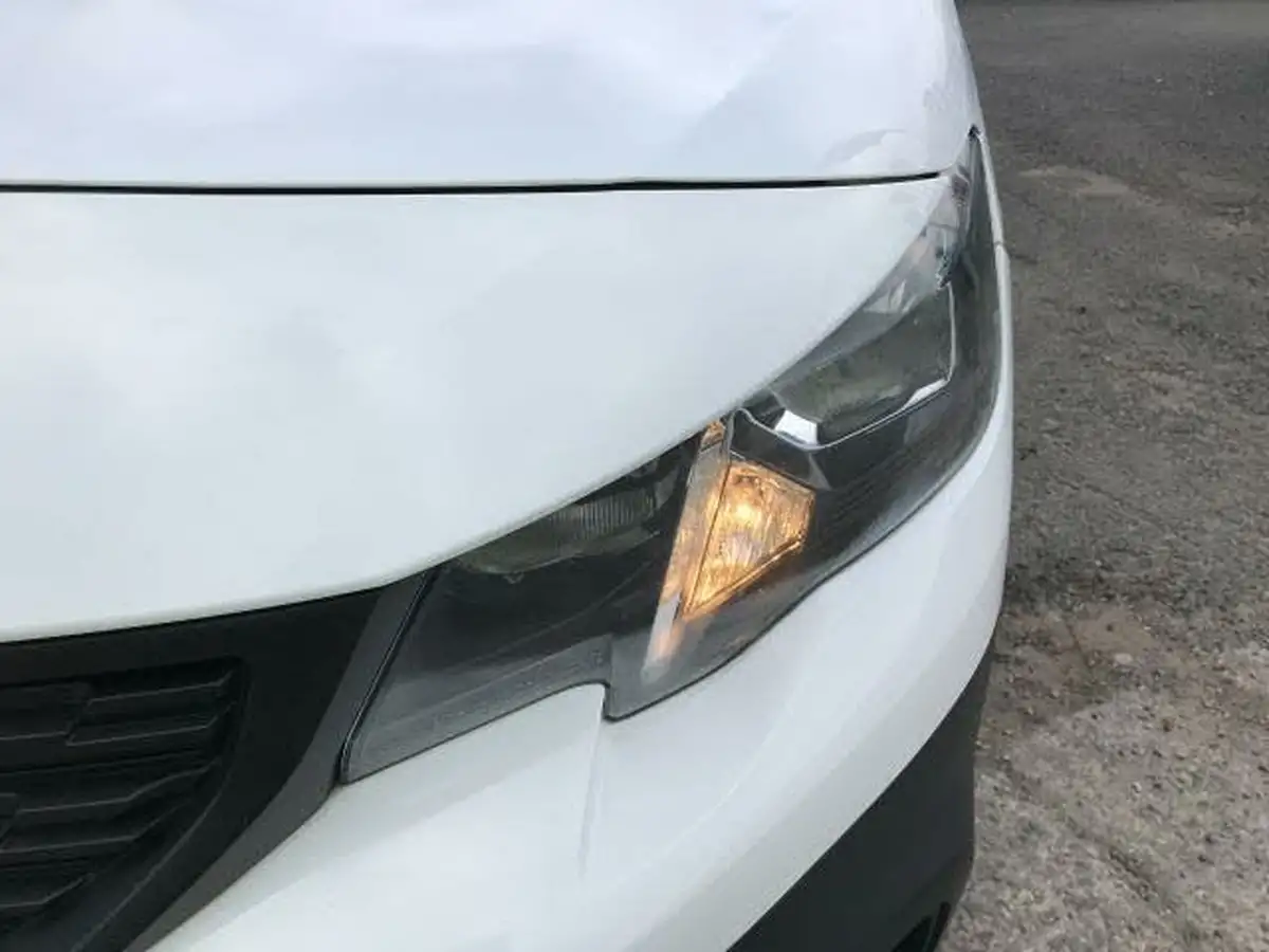 2019-peugeot-partner-16bluehdi-1000-professional-big-30