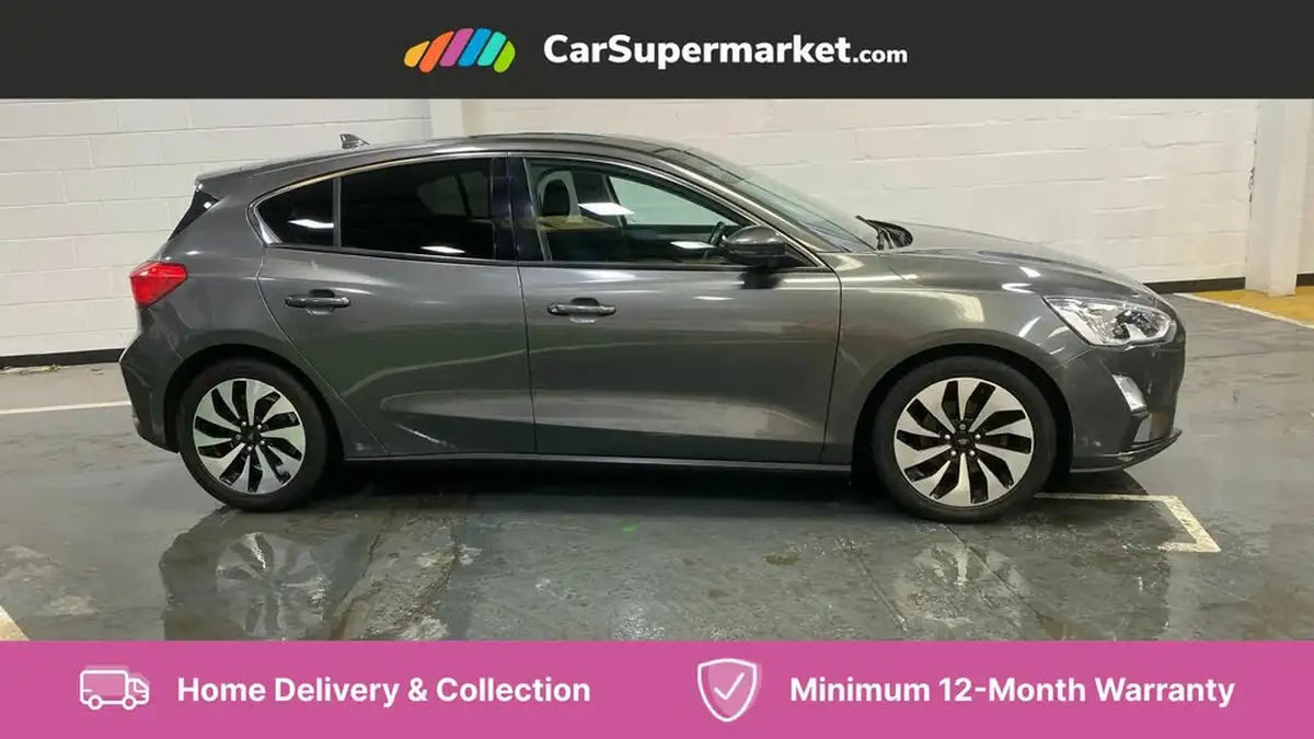 2018-ford-focus-10t-zetec-100ps-hatchback-big-1