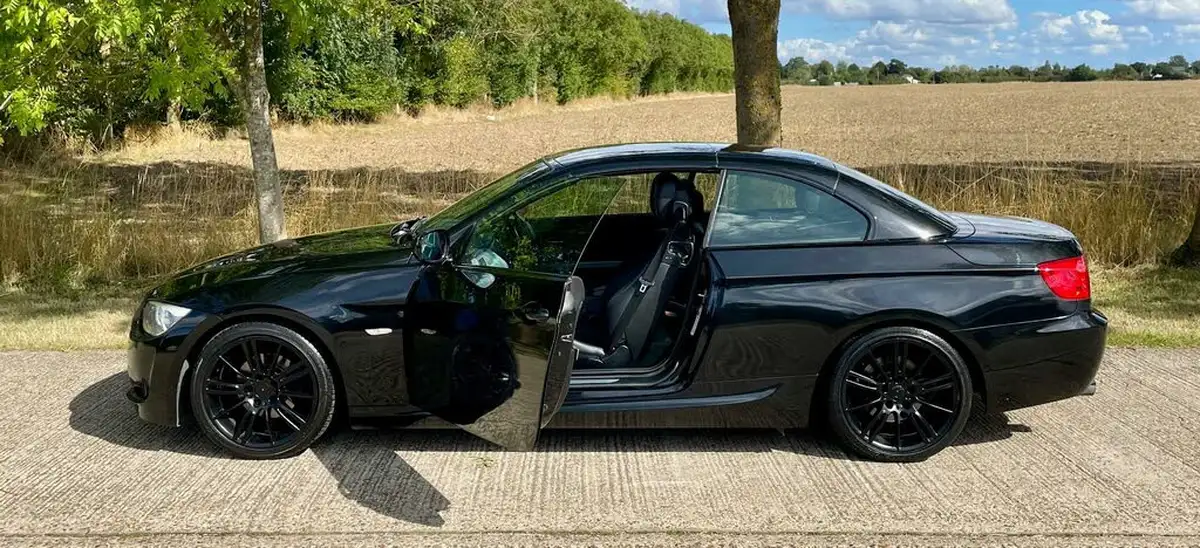 2011-bmw-3-series-20-320i-m-sport-convertible-2d-auto-big-14