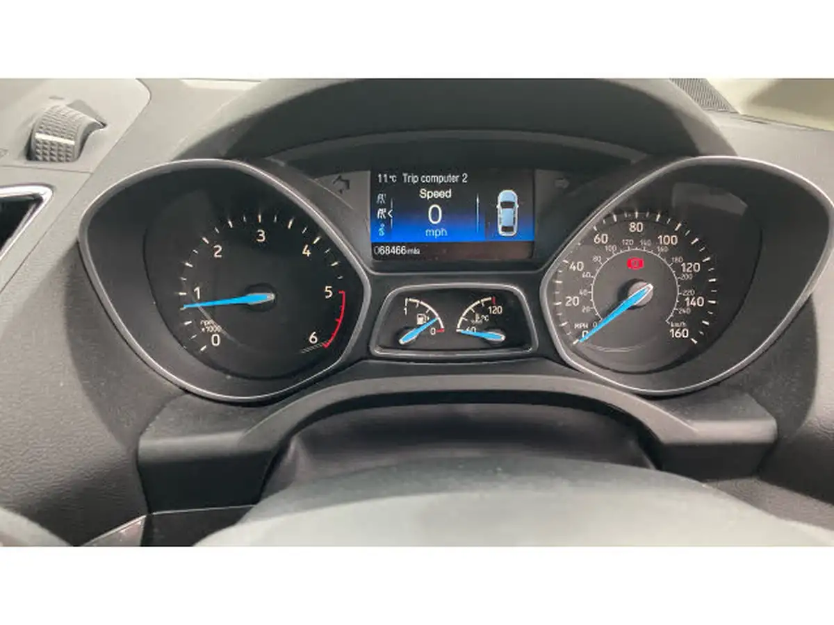 2016-ford-c-max-15tdci-titanium-big-17