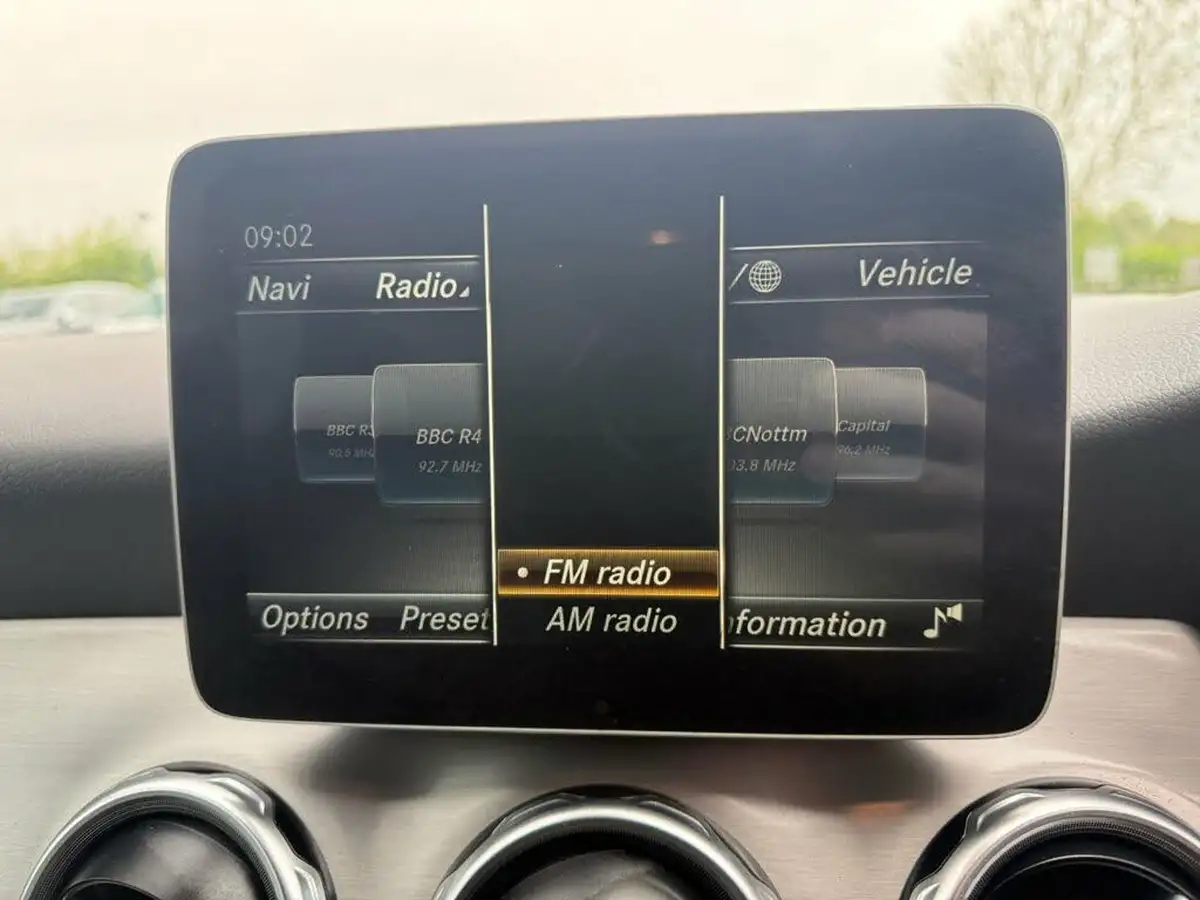 2018-mercedes-benz-gla-class-21d-gla-220d-amg-line-177ps-premiumss-big-20