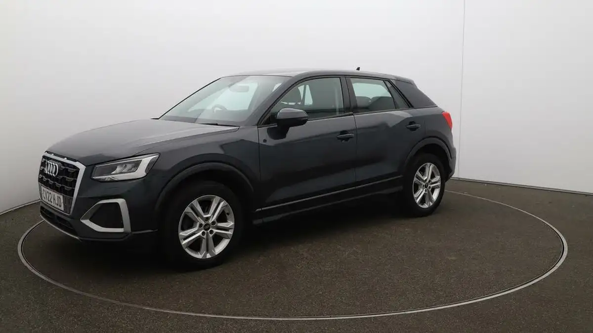 2022-audi-q2-10-30-tfsi-sport-big-59
