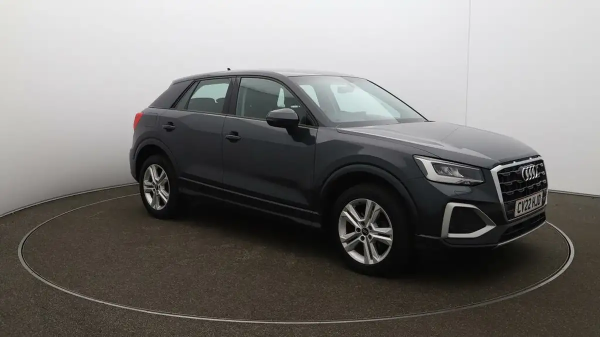 2022-audi-q2-10-30-tfsi-sport-big-35