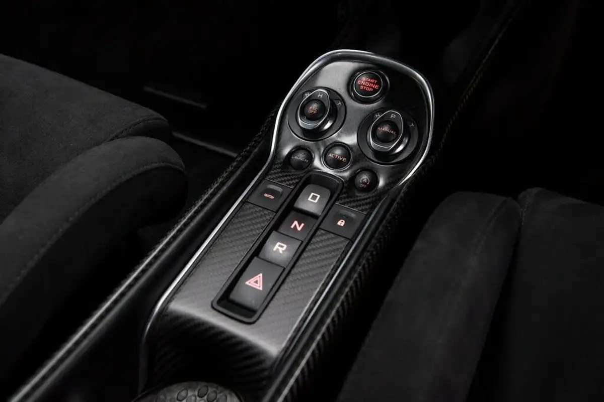 2017-mclaren-570s-38-coupe-big-28